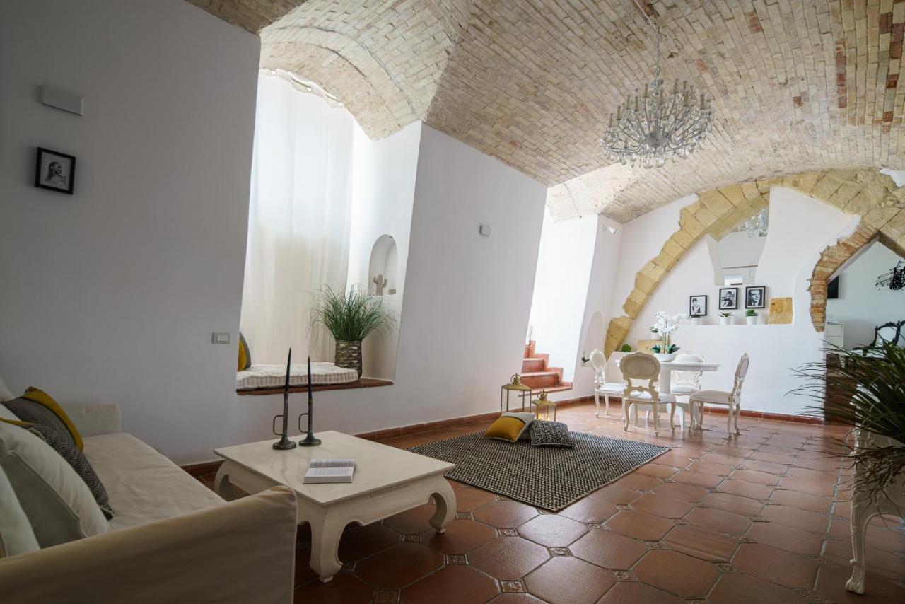 Castello House Apartment Cagliari Exterior photo