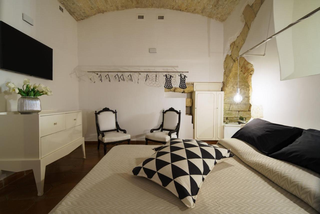 Castello House Apartment Cagliari Exterior photo